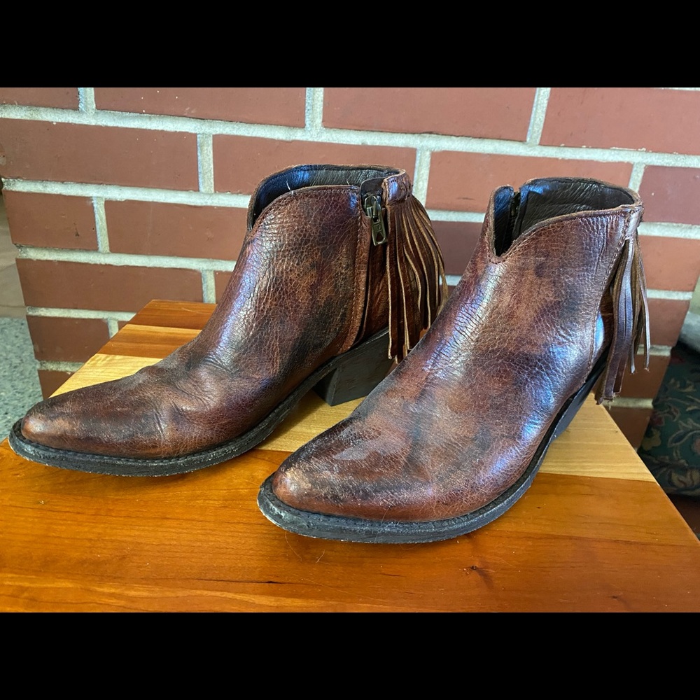 Old Gringo yippee ki yay booties with fringe size 7
